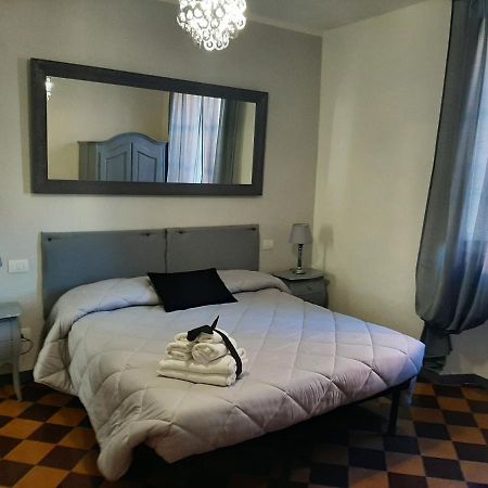 B&B Principe Calaf 3 Lucca Buitenkant foto