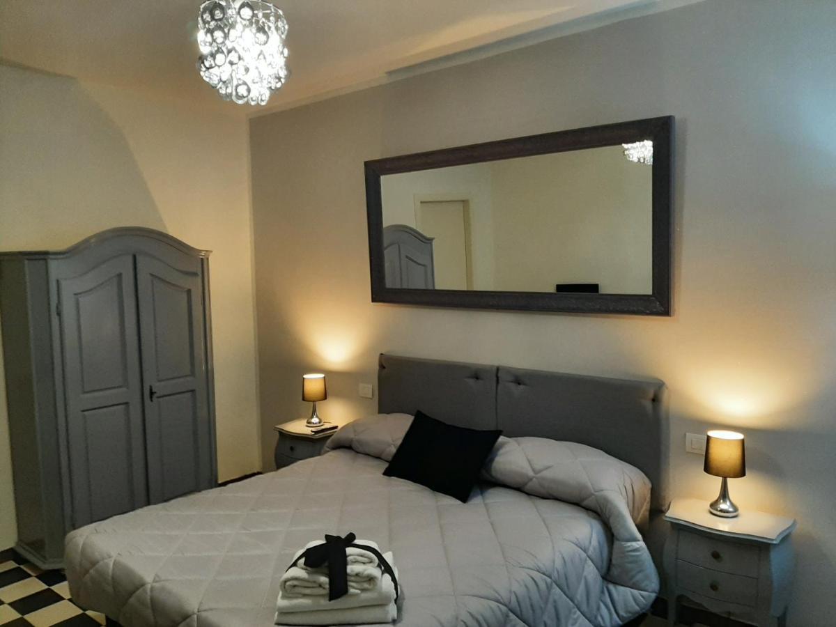 B&B Principe Calaf 3 Lucca Buitenkant foto
