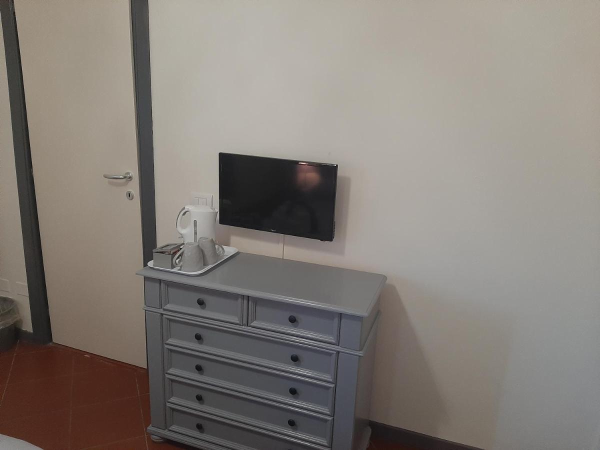B&B Principe Calaf 3 Lucca Buitenkant foto