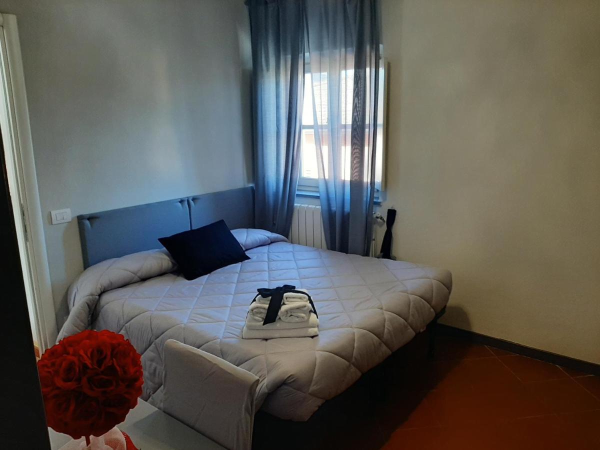 B&B Principe Calaf 3 Lucca Buitenkant foto