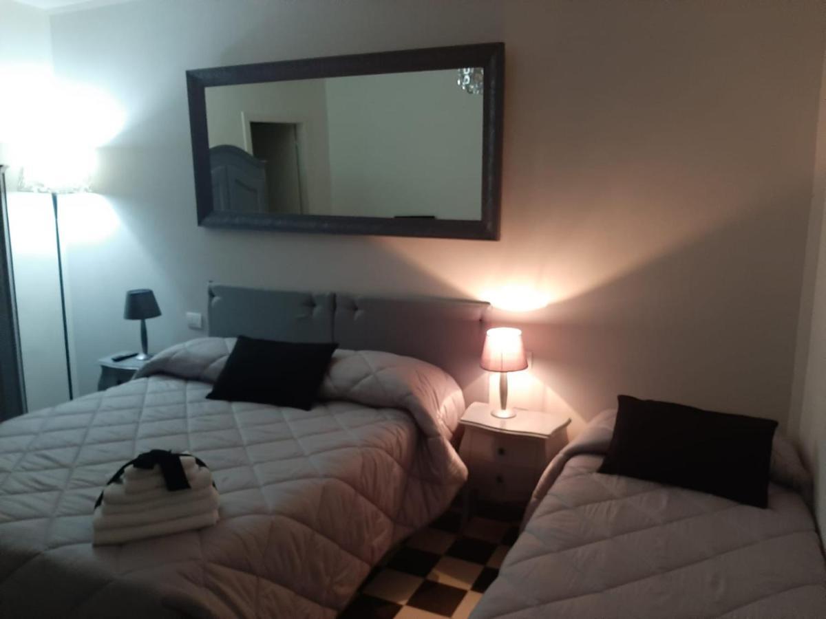 B&B Principe Calaf 3 Lucca Buitenkant foto