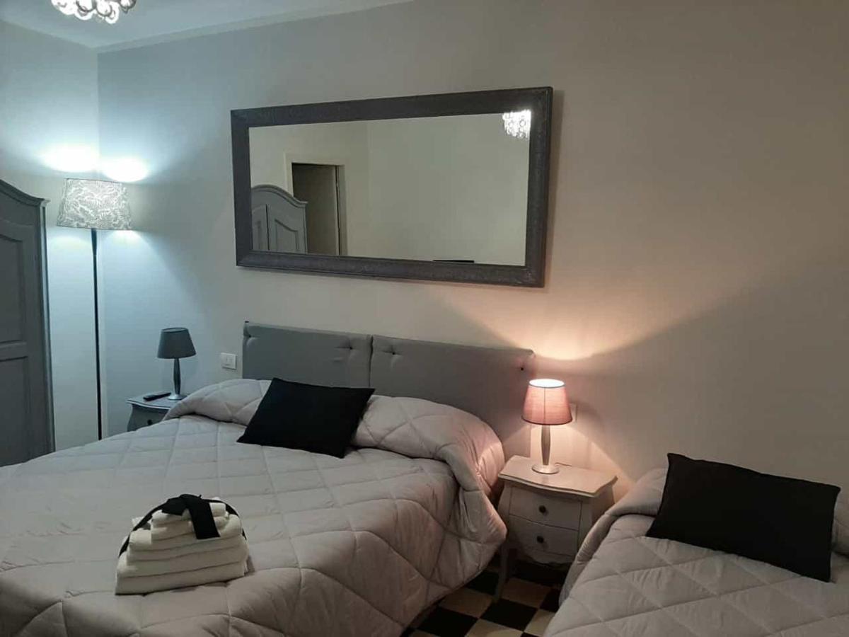 B&B Principe Calaf 3 Lucca Buitenkant foto
