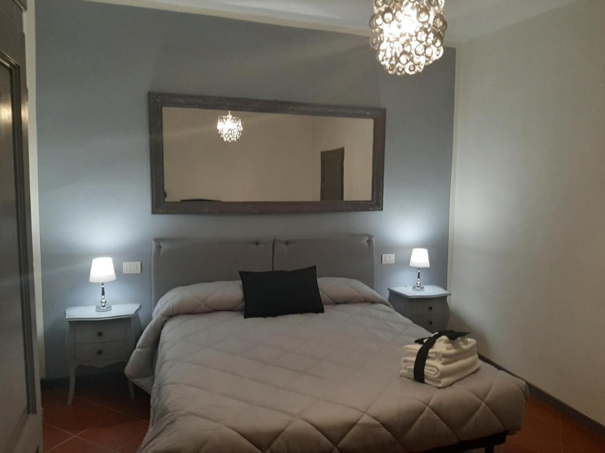 B&B Principe Calaf 3 Lucca Buitenkant foto