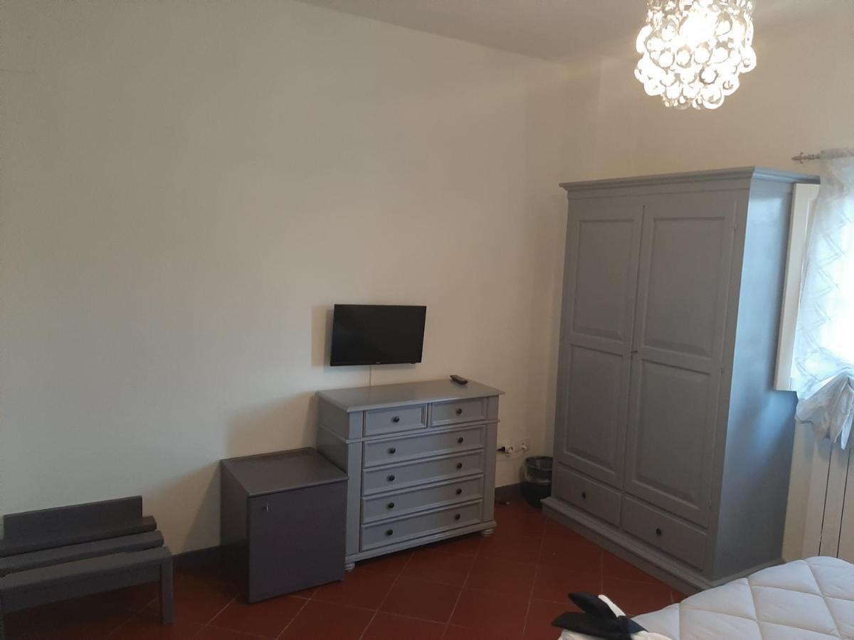 B&B Principe Calaf 3 Lucca Buitenkant foto