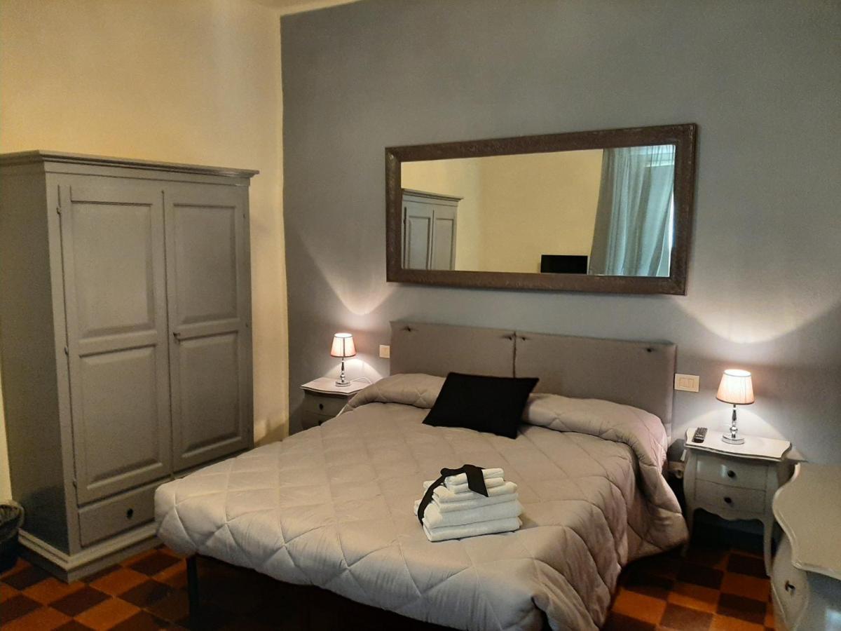 B&B Principe Calaf 3 Lucca Buitenkant foto