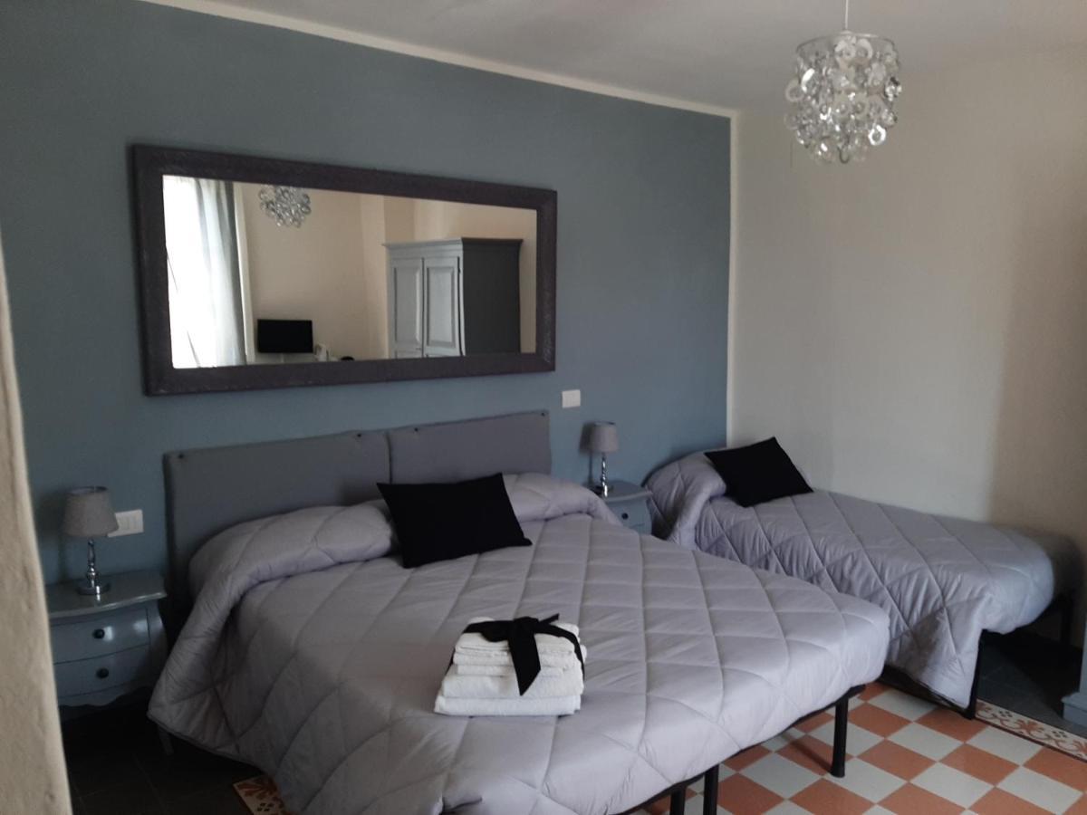 B&B Principe Calaf 3 Lucca Buitenkant foto