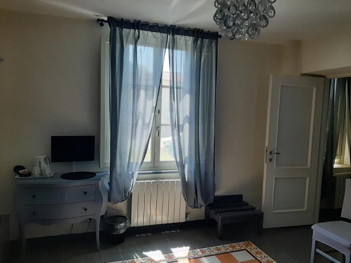 B&B Principe Calaf 3 Lucca Buitenkant foto